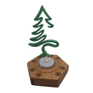Moderni 3D Smrekica Svečka z Lesenim Pohorskim Podstavkom – Apihiška